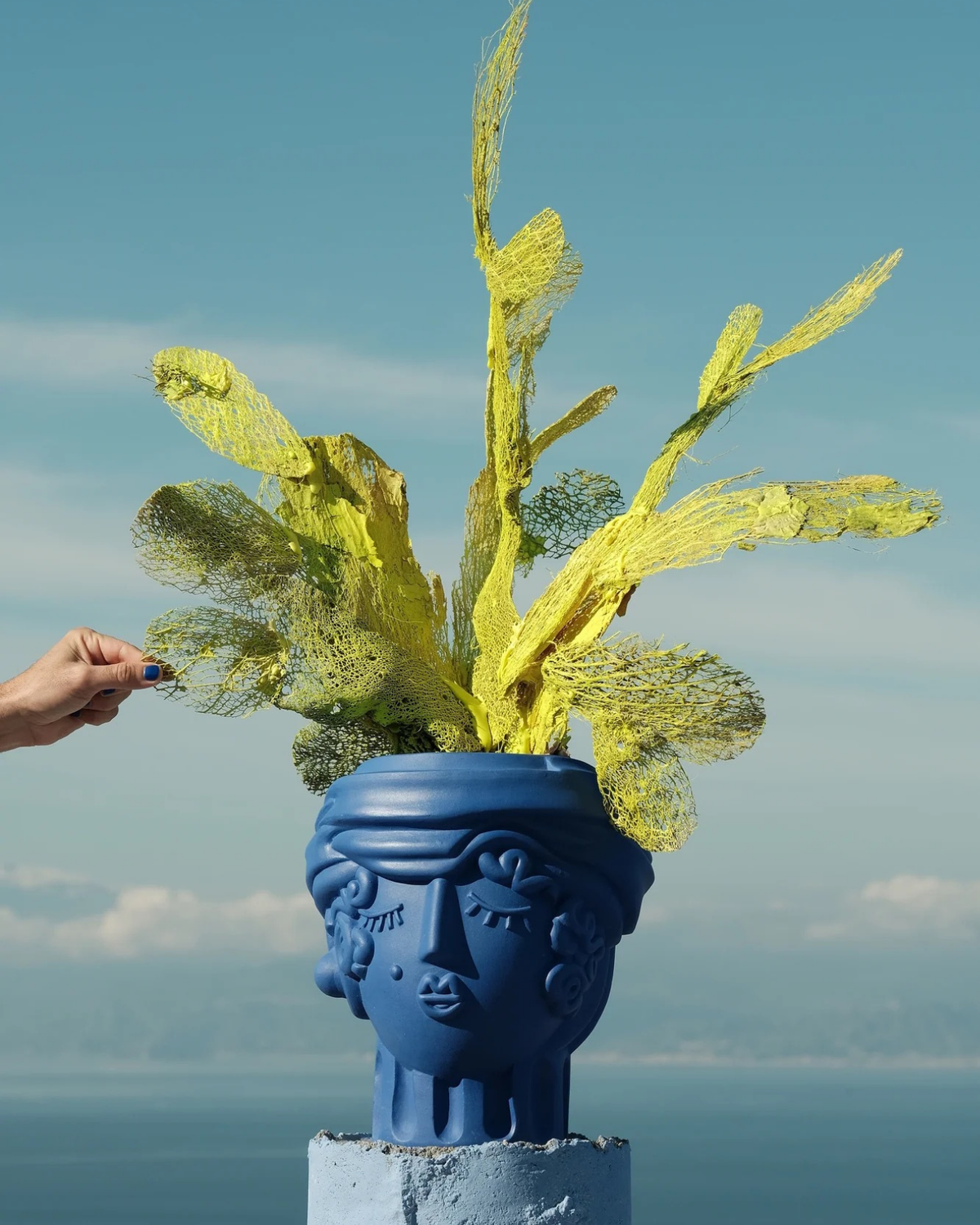 Terracotta Vase Women Blue-thumbmail-4