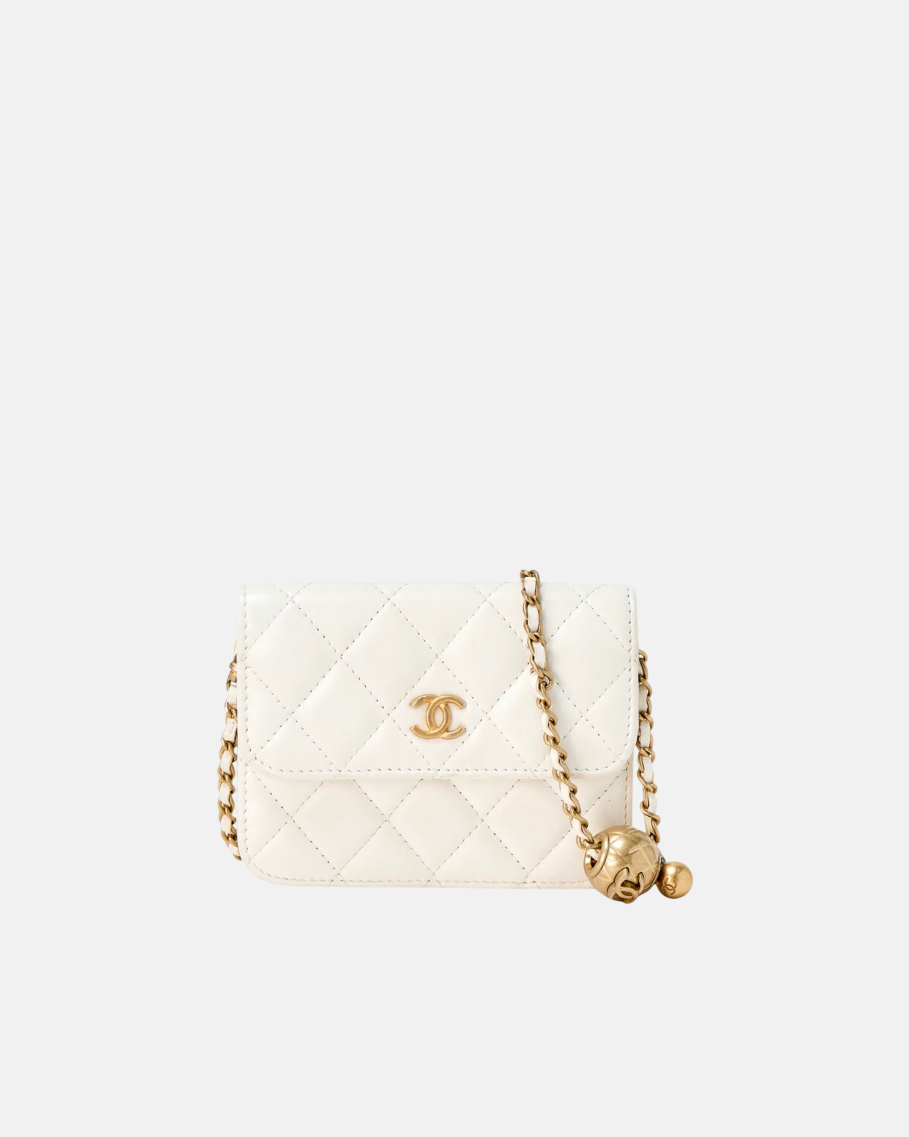 Pearl Crush Flap Clutch with Chain in Quilted White Lambskin