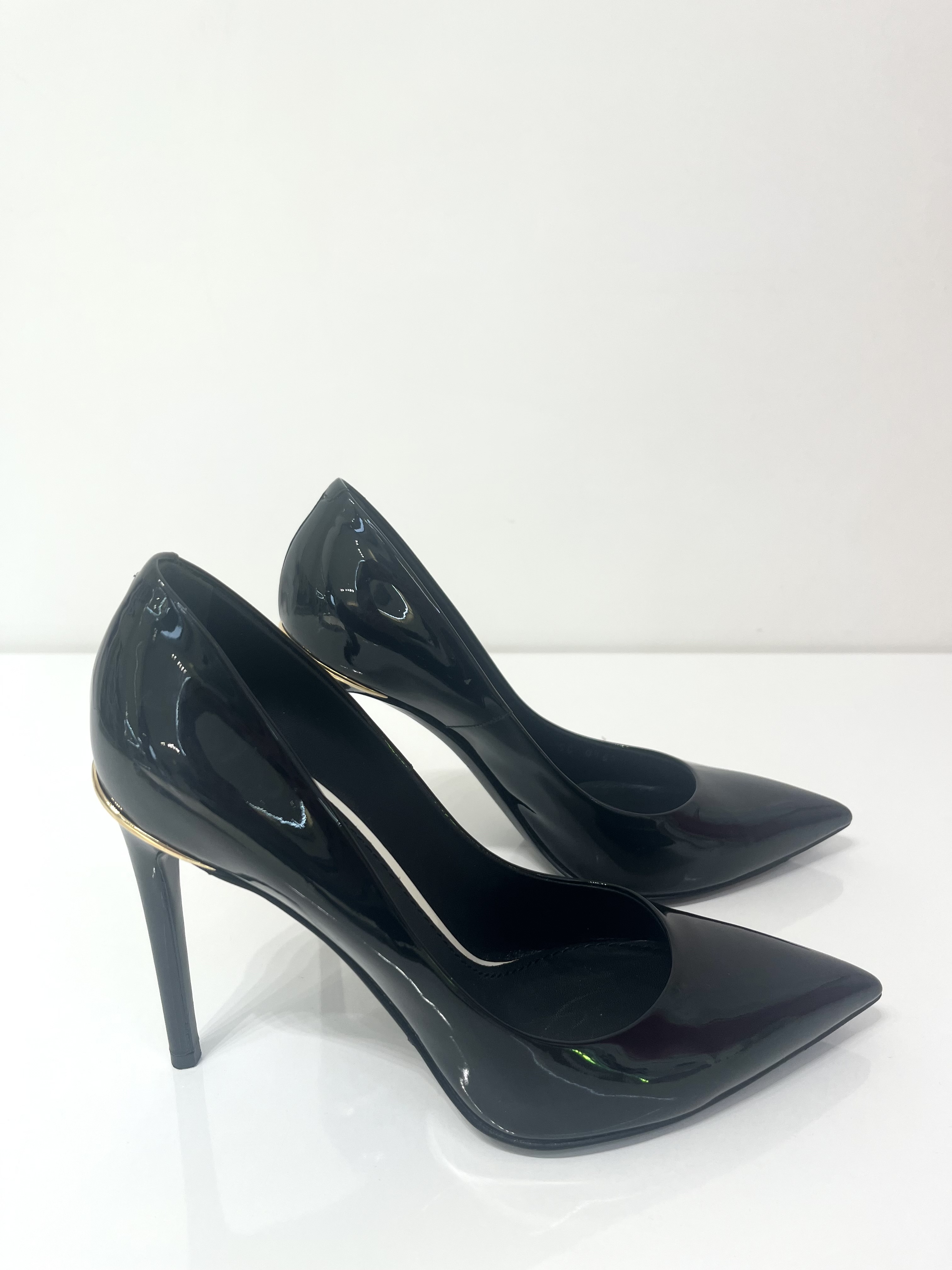 black lv heels
