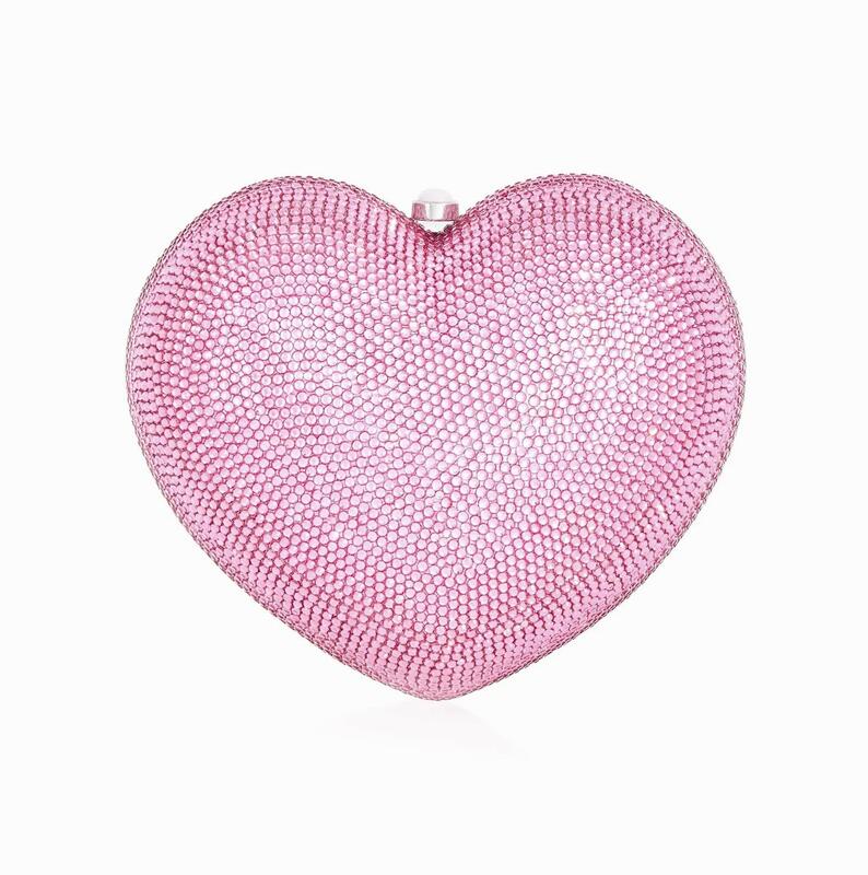 Judith Leiber L'Amour Petit Coeur Clutch in Pink